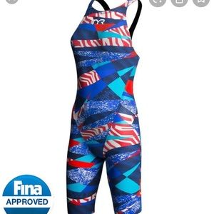 TYR Avictor Tech Suit